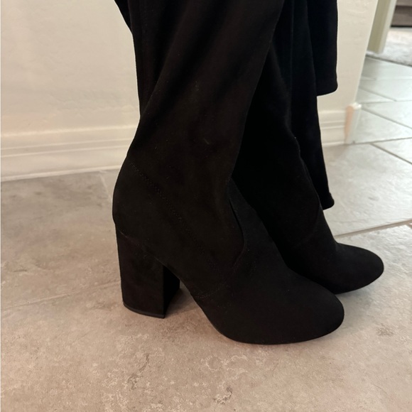 Steve Madden Norri Over the Knee Black Suede Boot with tie in back - 8.5 - Picture 2 of 5